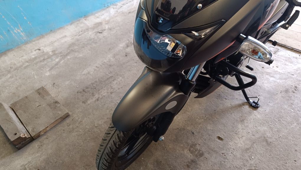 Bajaj Pulsar 180