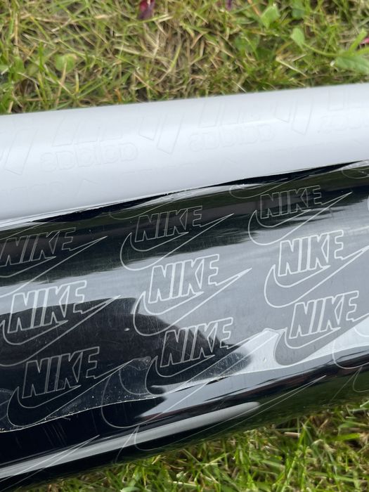 Брендові наліпки