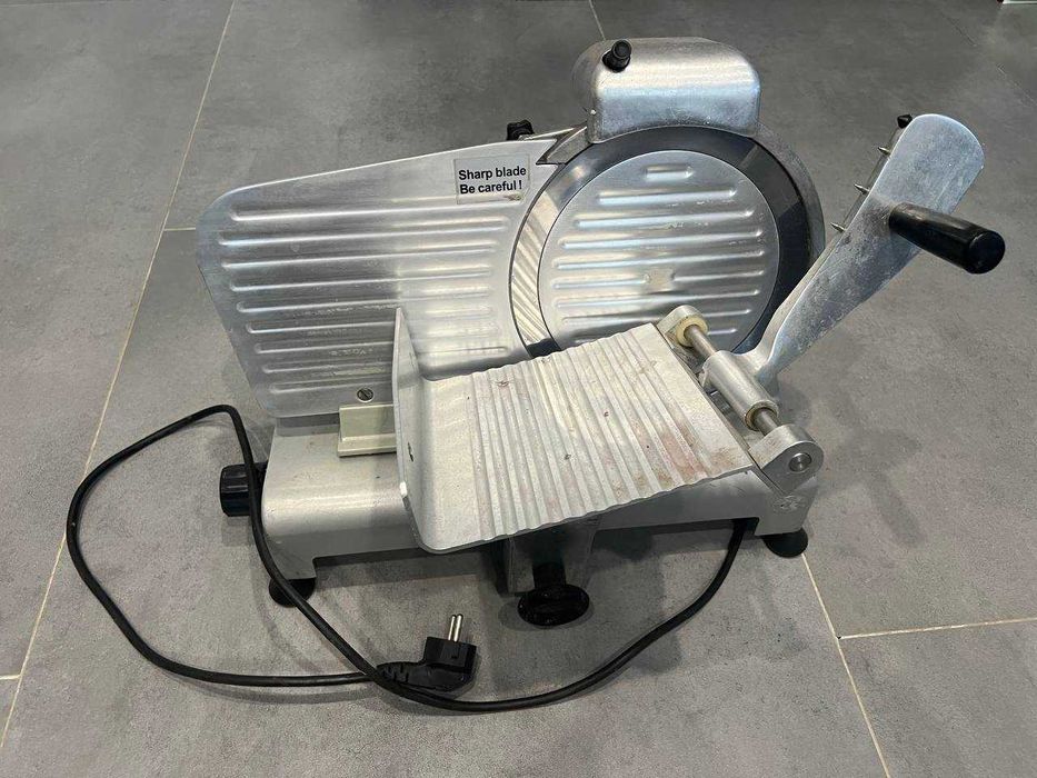 Продаю слайсер, SLICER 220ES