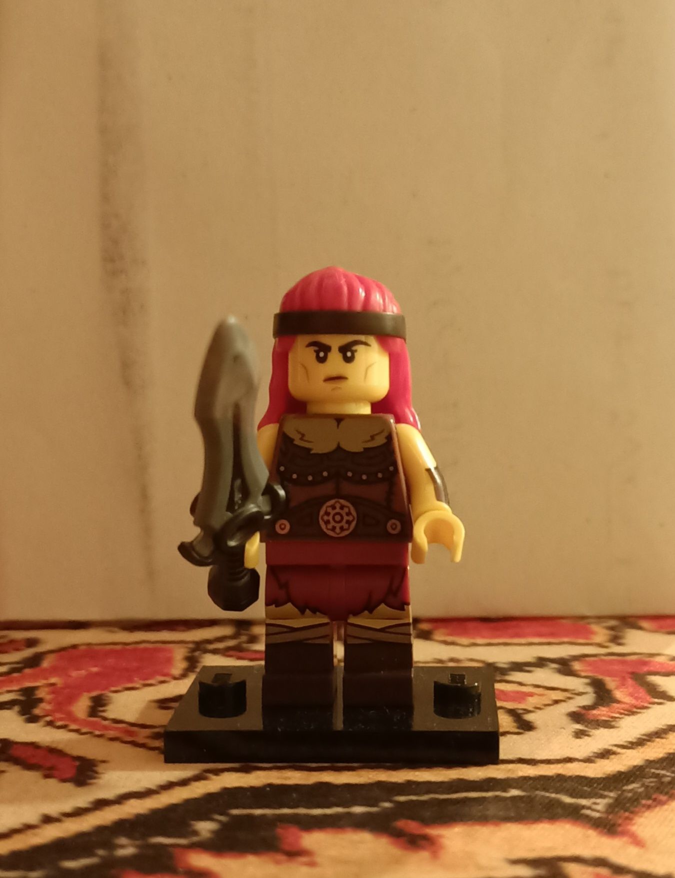 LEGO cmf 25 barbarianka