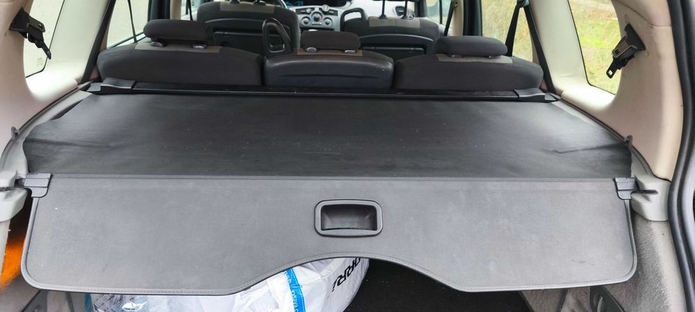 Шторка багажника Renault Scenic 2 чёрная.