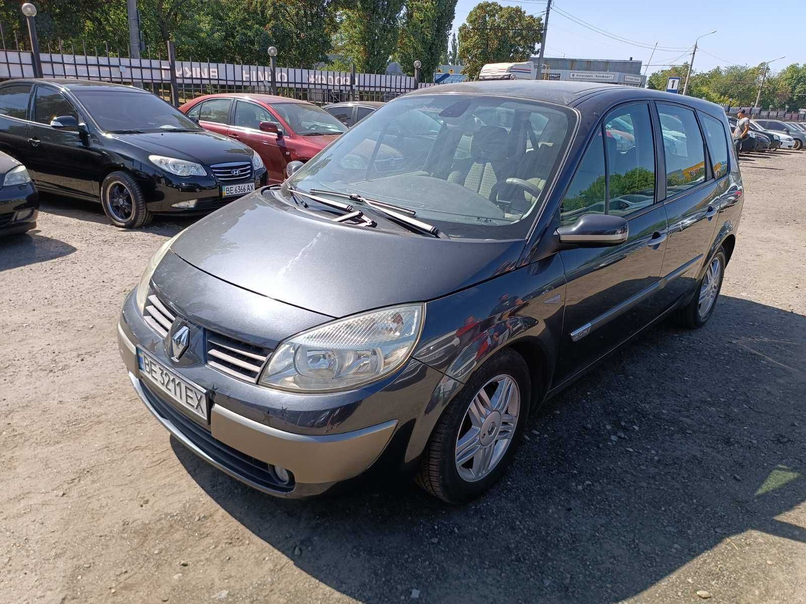 Renault Grand Scenic 2005 року 2,0 л. бензин