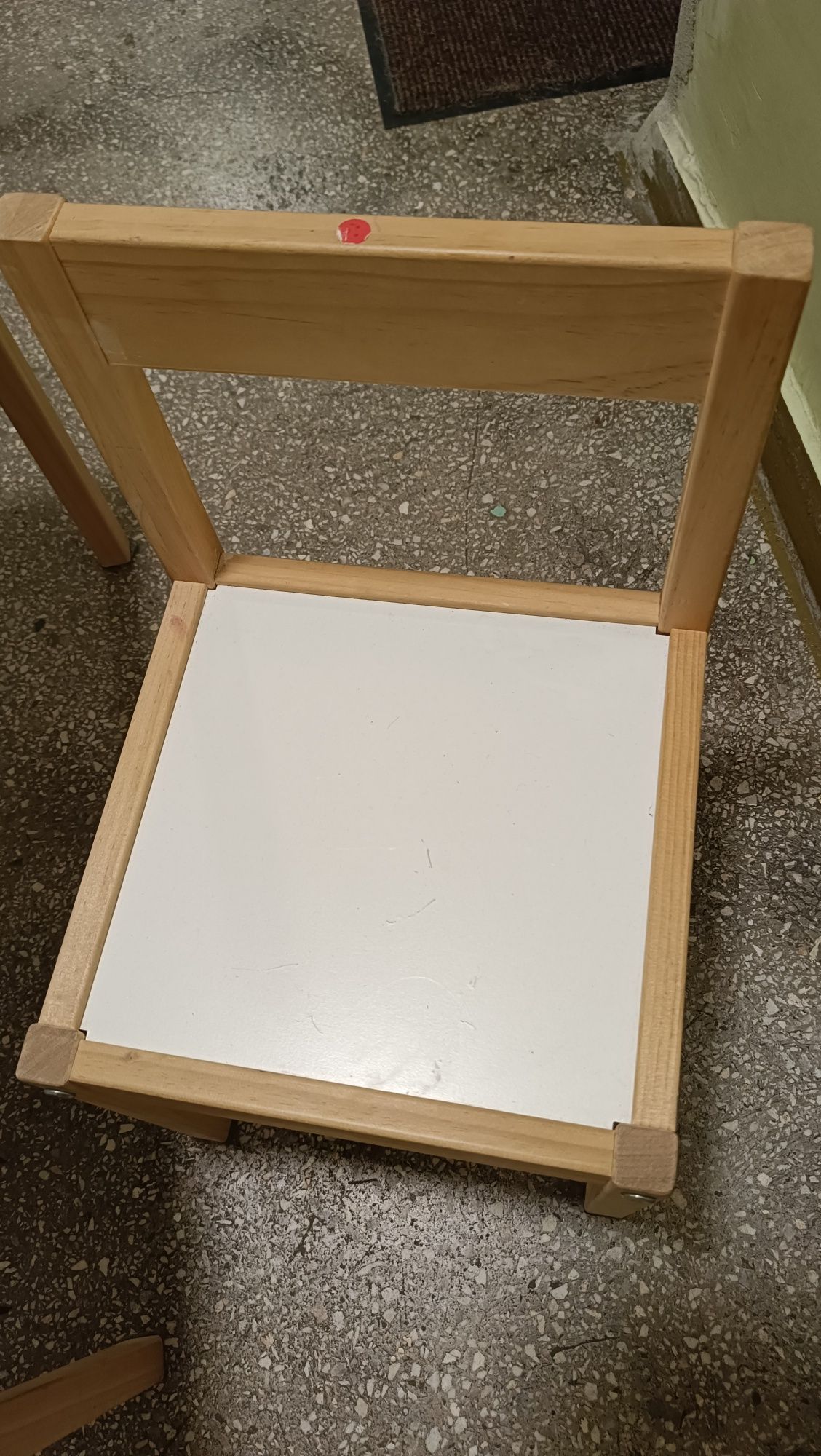 Stolik z krzesłami ikea
