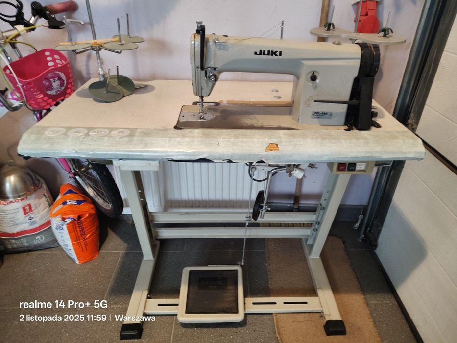 przemysłowa stebnówka Juki, model DDL-888