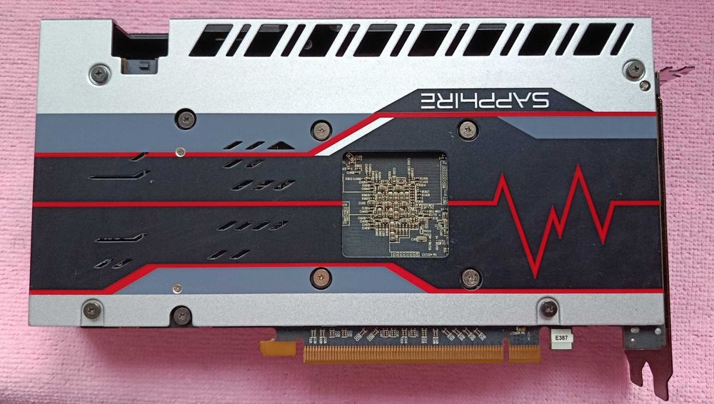 Відеокарта AMD Radeon RX 580 4GB виробництва Sapphire