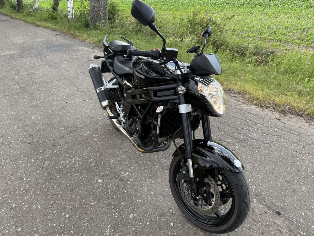 Motocykl hyosung GT650 czarny