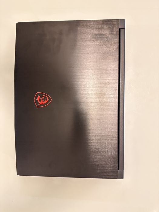 MSI Thin RTX-3060/i5-10850H/16GB RAM/SSD/144 Hz WIN 11