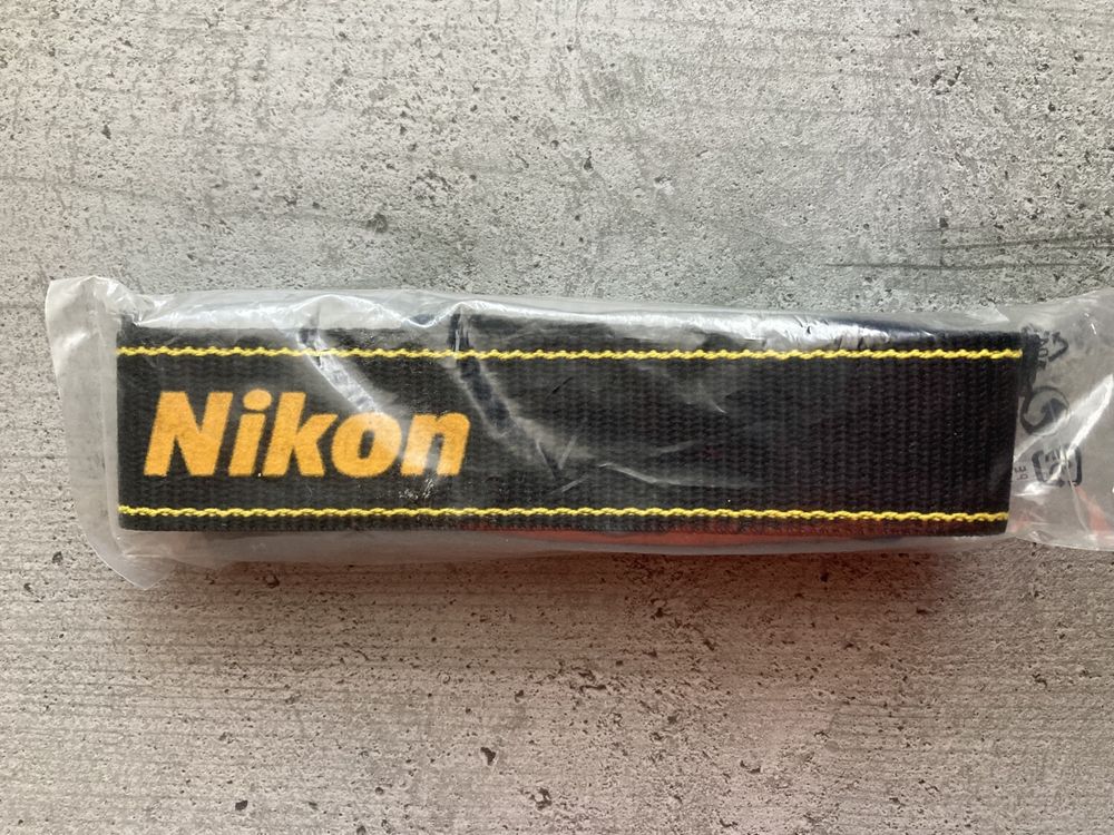 Ремешок Nikon
