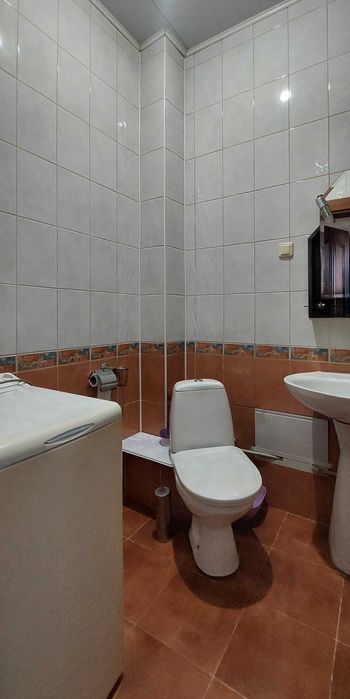 Продам 2-х кімнатну квартиру, вул. Семінарська.Сертифікат.