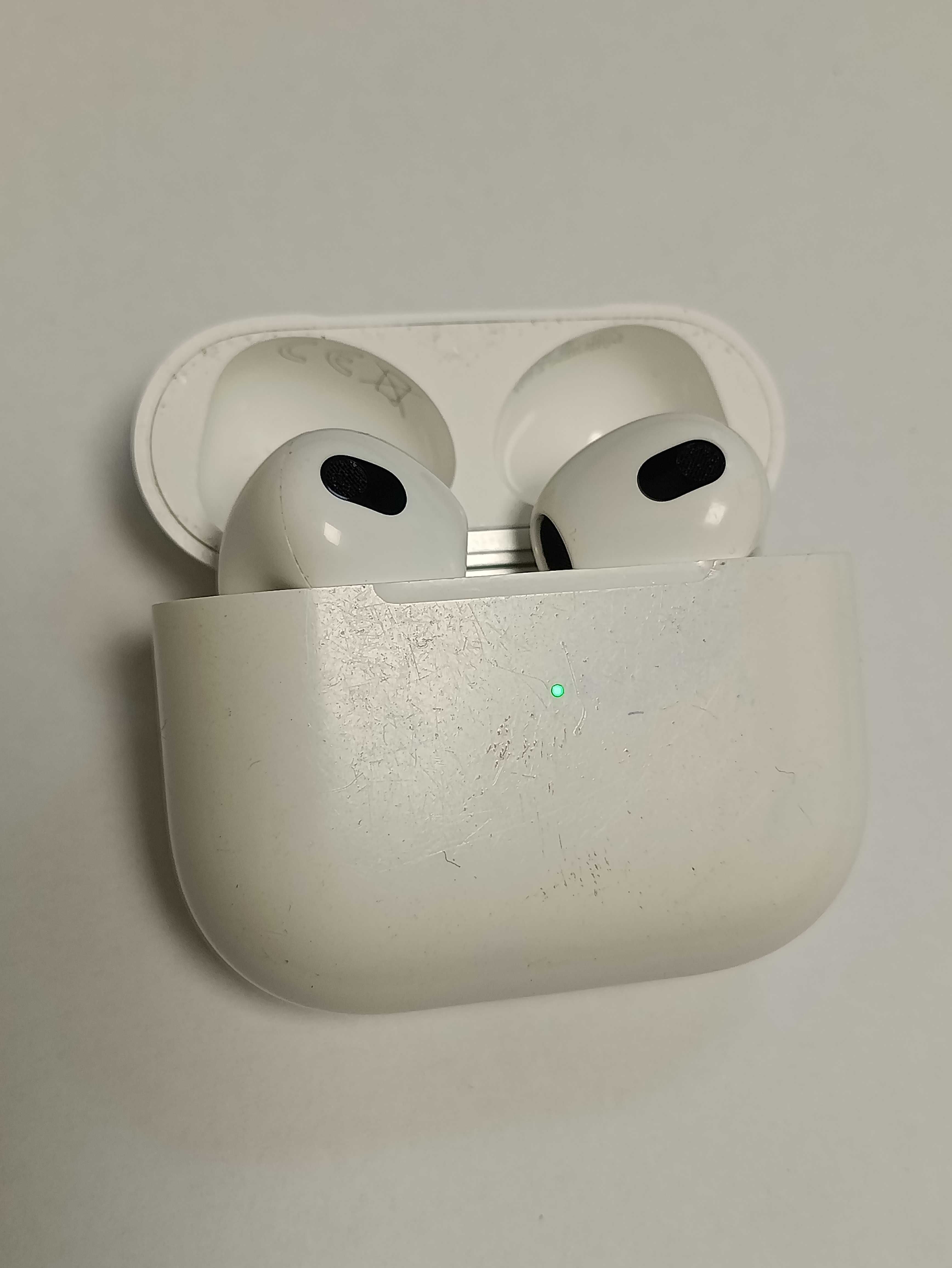 Bluetooth гарнитура, наушники Apple AirPods 3 A2566 ( A2565, A2564 )