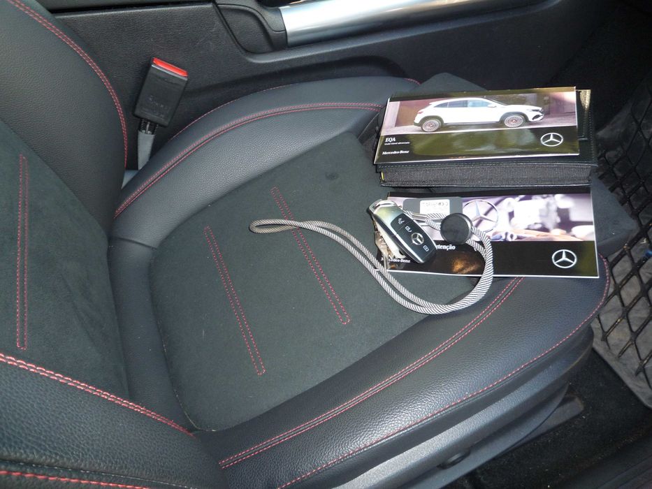 Mercedes-Benz EQA 250 de 2023, com 16.000 kms, na garantia