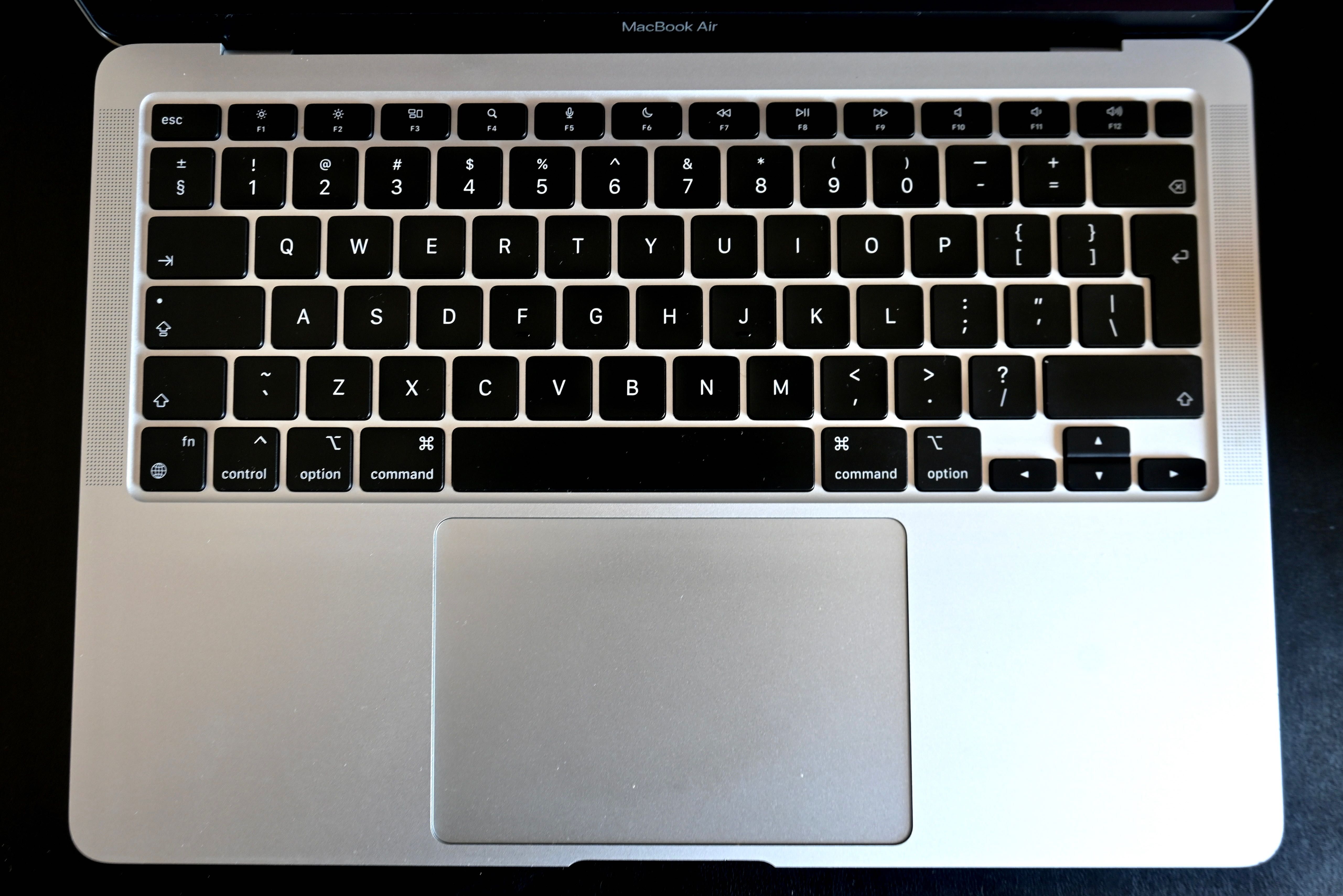 Apple MacBook Air M1 – Prateado – Em Excelente Estado