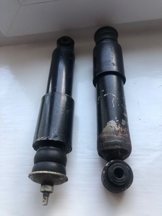 Амортизатори передні СССР НОВІ  ваз 2101 ваз 2102 2103 2104 2106 2107