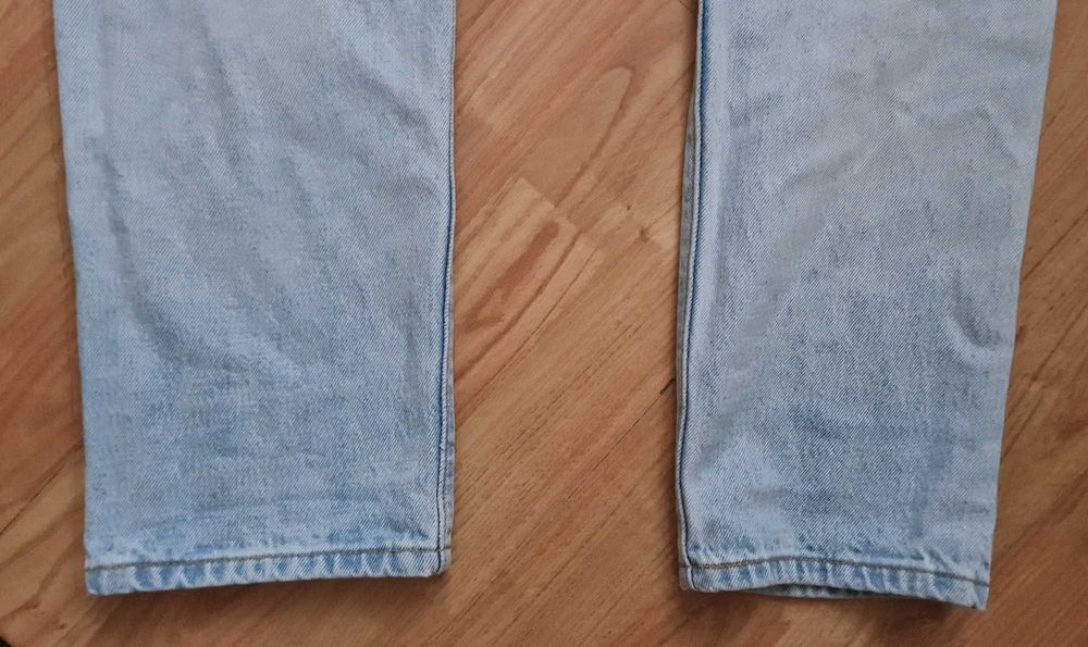 Spodnie damskie jeans Levis 501 M