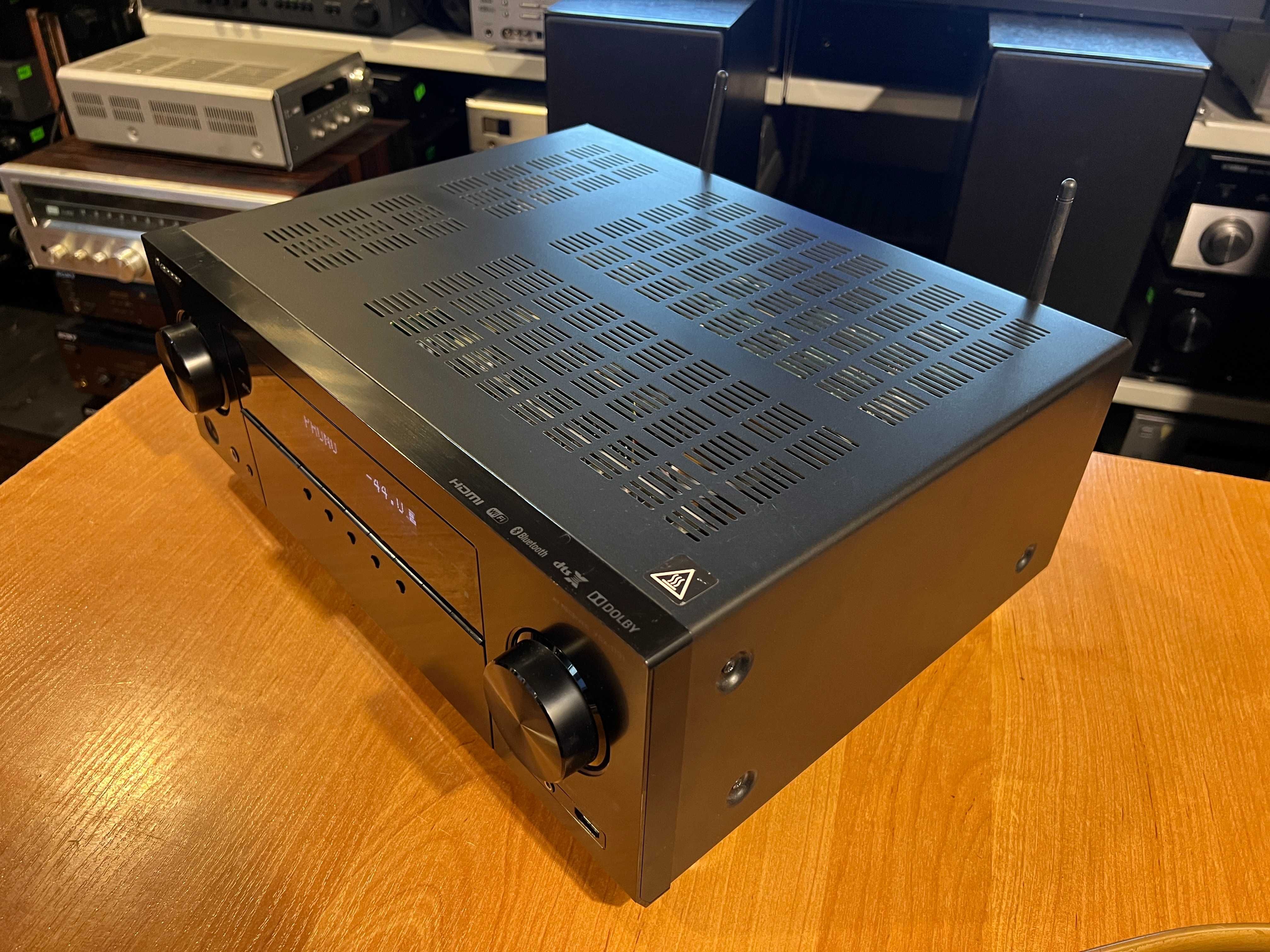 Amplituner Pioneer VSX-1131 Audio Room