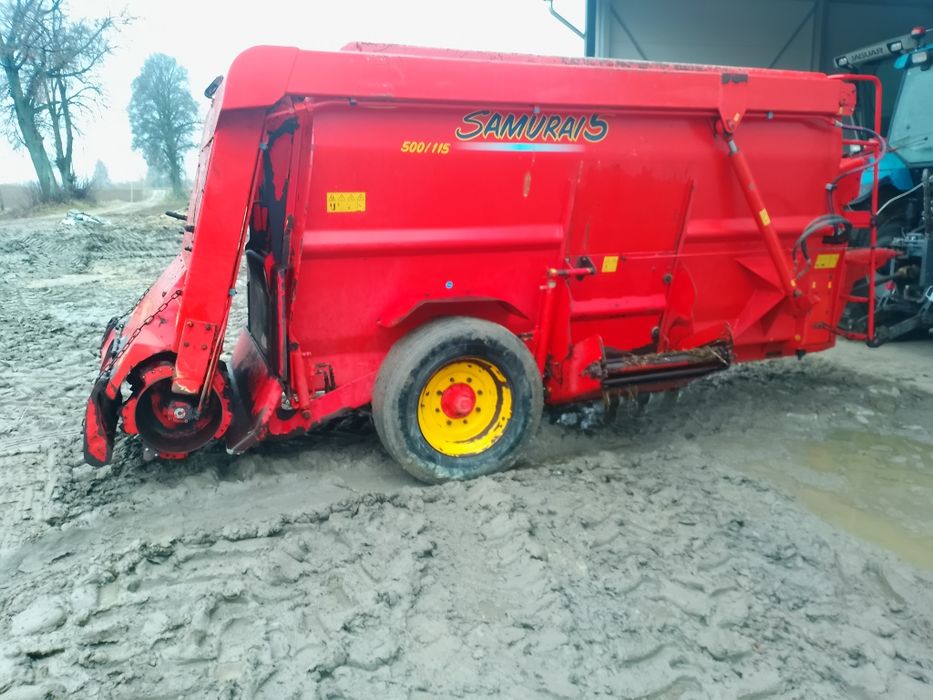 Wóz paszowy paszowoz