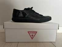 Czarne sneakersy Guess
