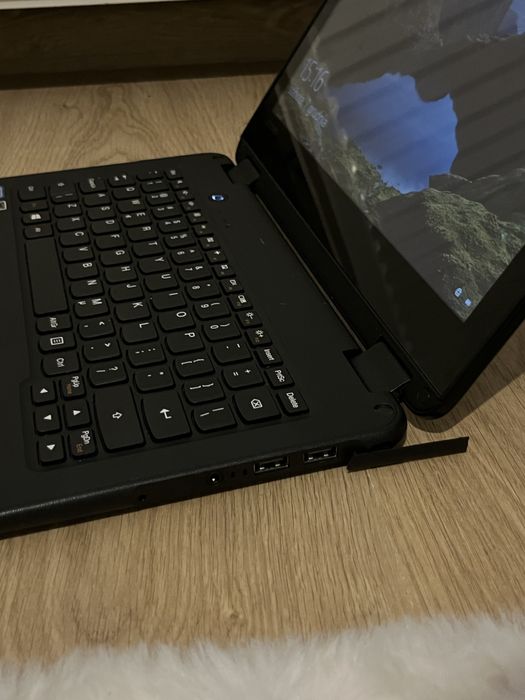 Laptop lenovo skladany uzywany