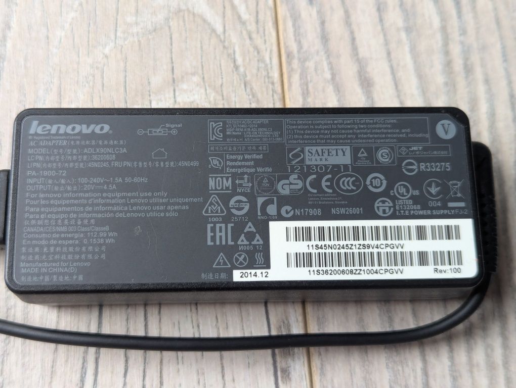Stacja dokująca Lenovo ThinkPad Ultra Dock 40A2 z zasilaczem 90W