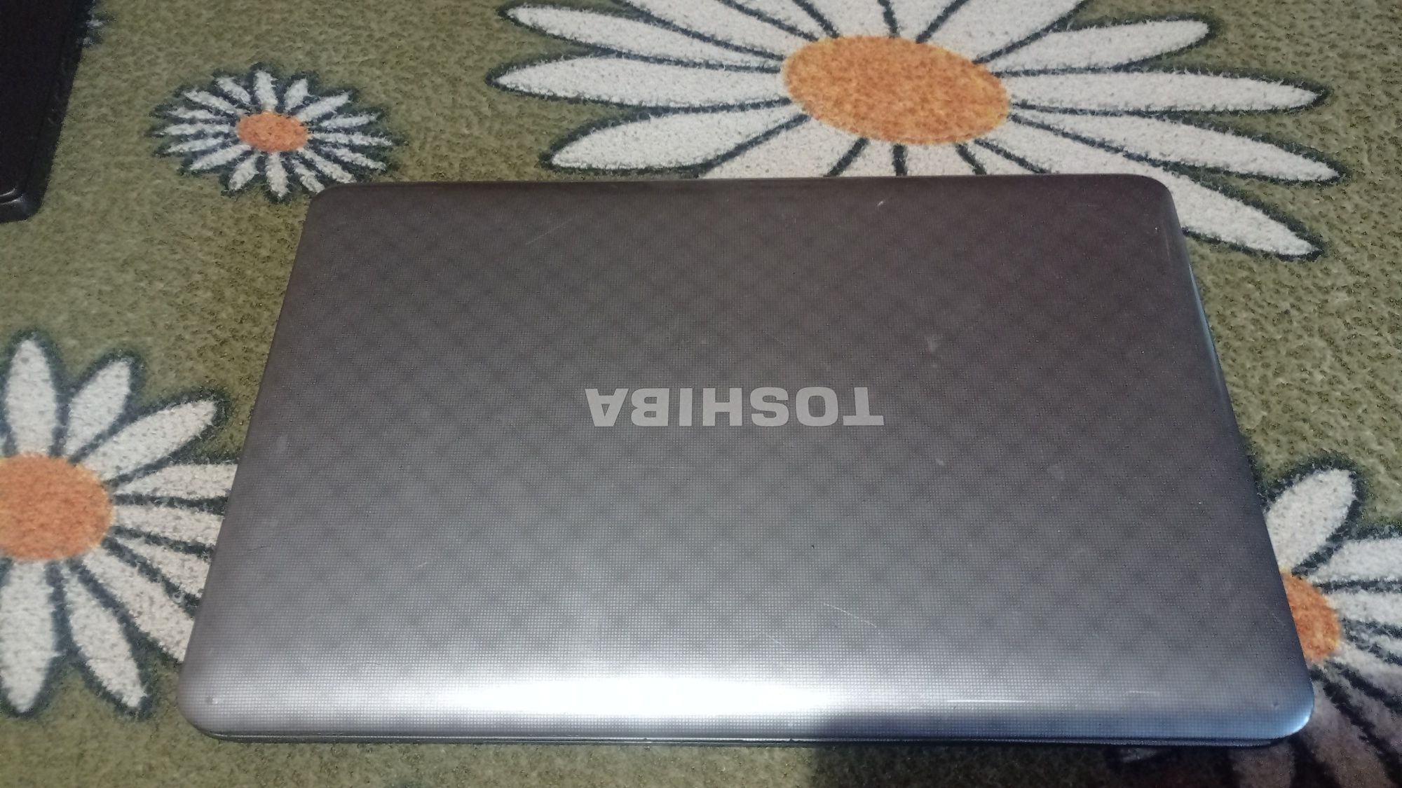 Toshiba satellite l755D- 11w