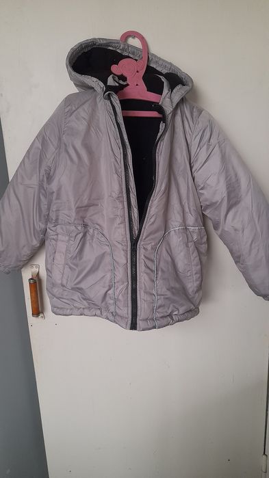 Дитяча тепла курточка,майже нова