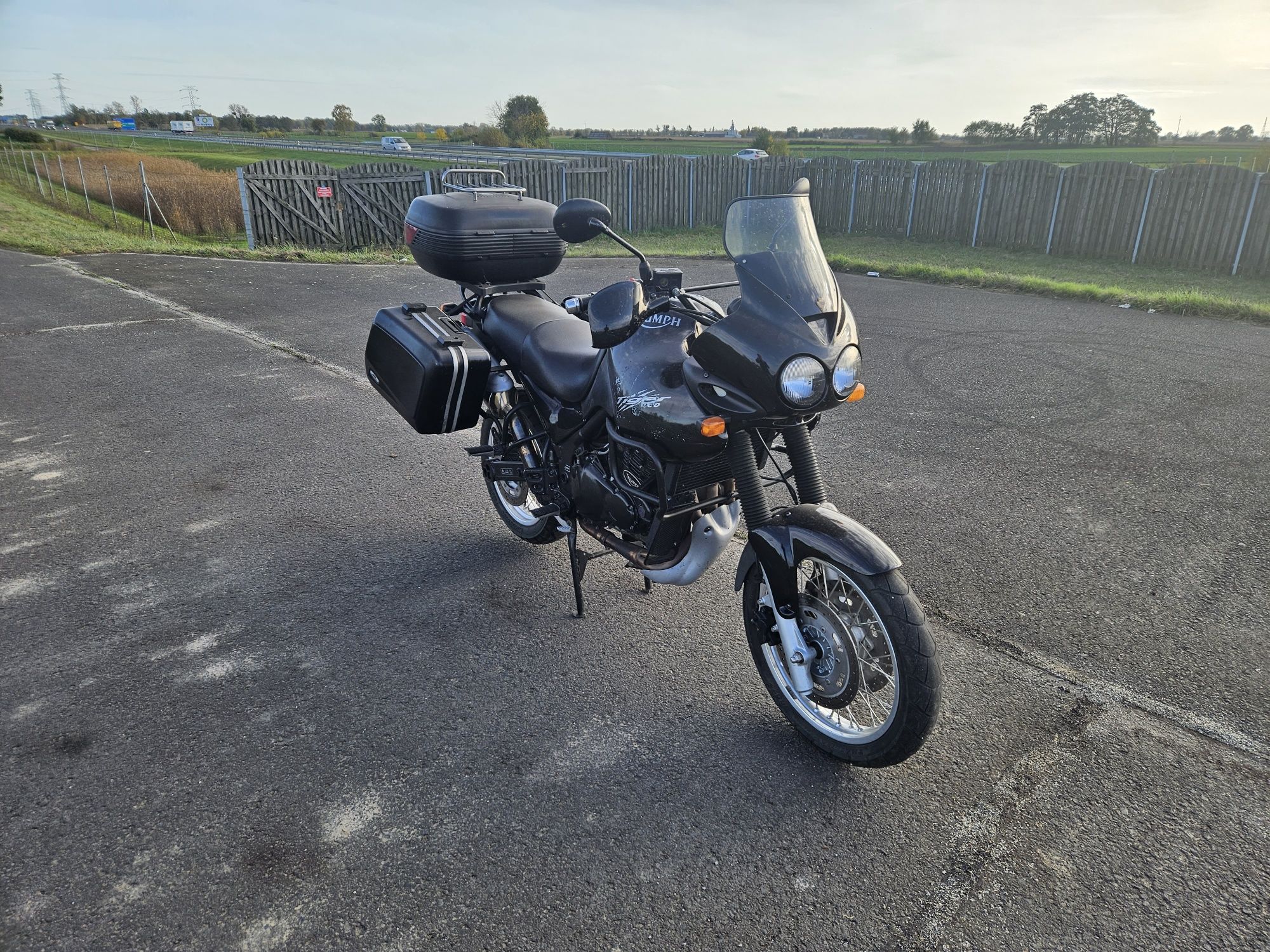 Triumph Tiger 885i [900,955]