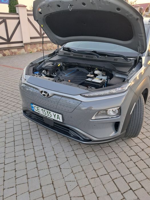 Hyundai Kona Electric 64 кВт