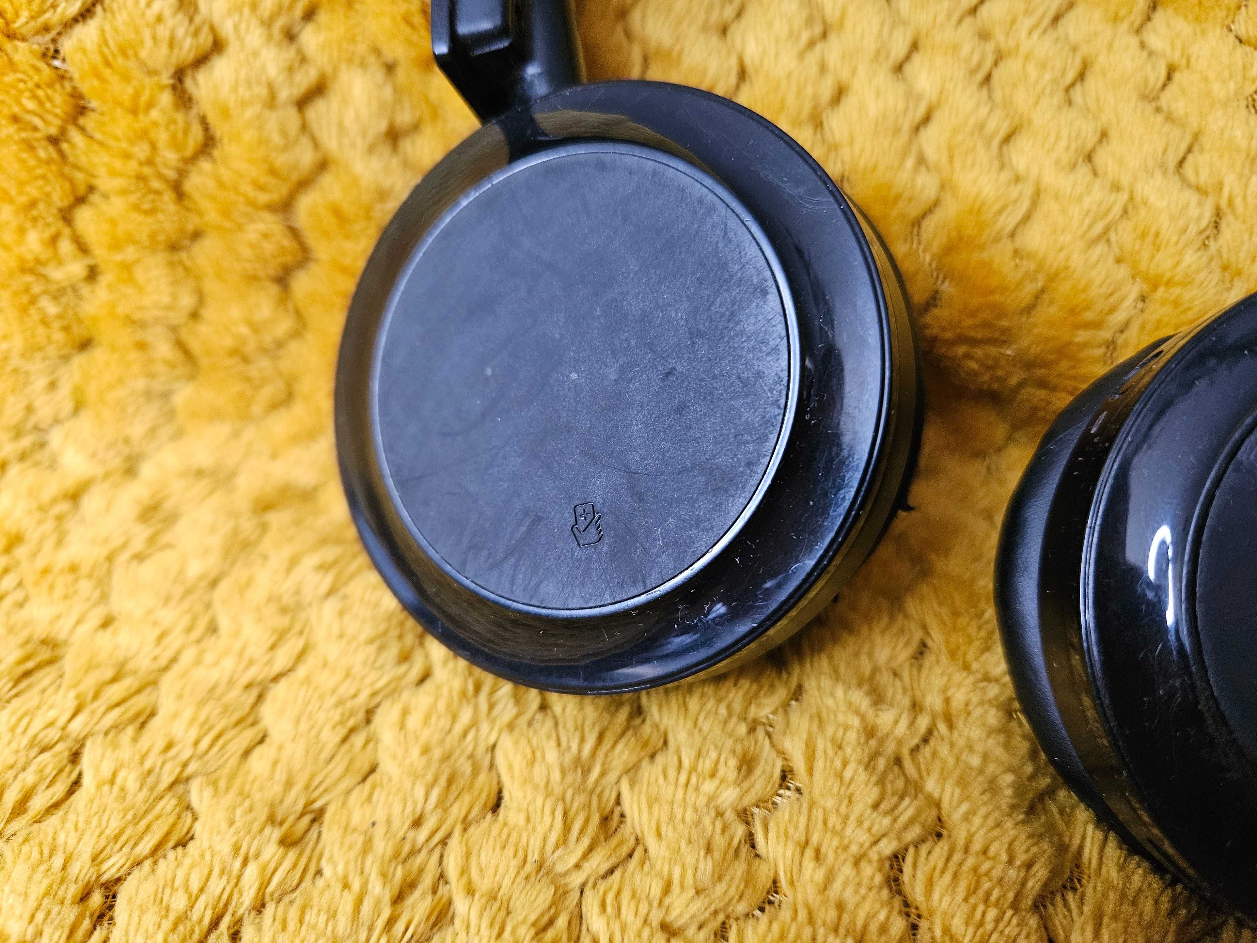 Bezprzewodowe słuchawki Panasonic z mikrofonem + kabel ładujący
