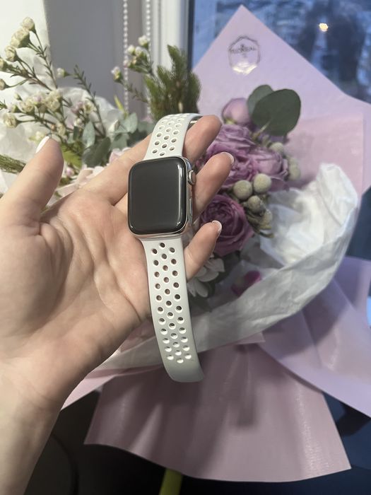 Apple Watch Series 6 44mm Stainless Steel LTE Ceramic & Sapphire
