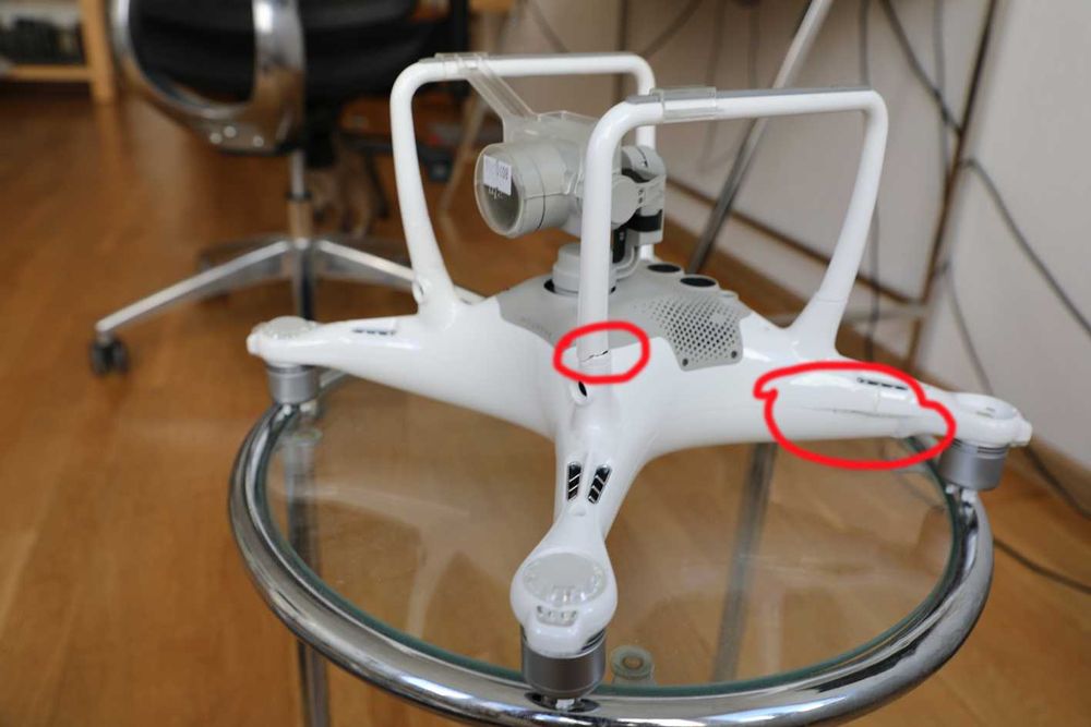 DJI Phantom 4 Advanced на запчастини або під відновлення.