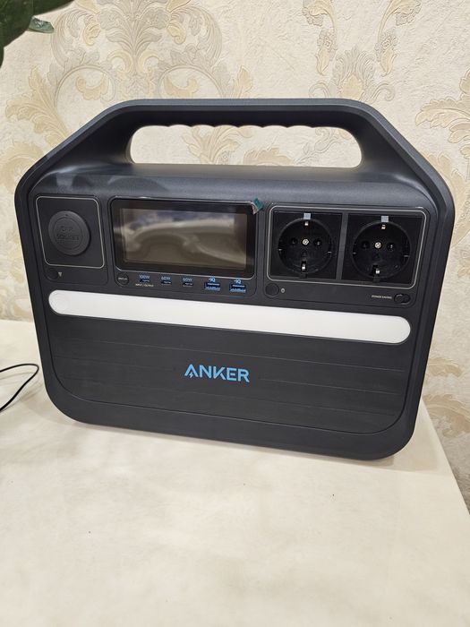 Зарядна станiя анкер 555 1024 ват
