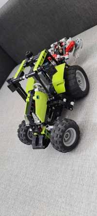 LEGO traktor zielony