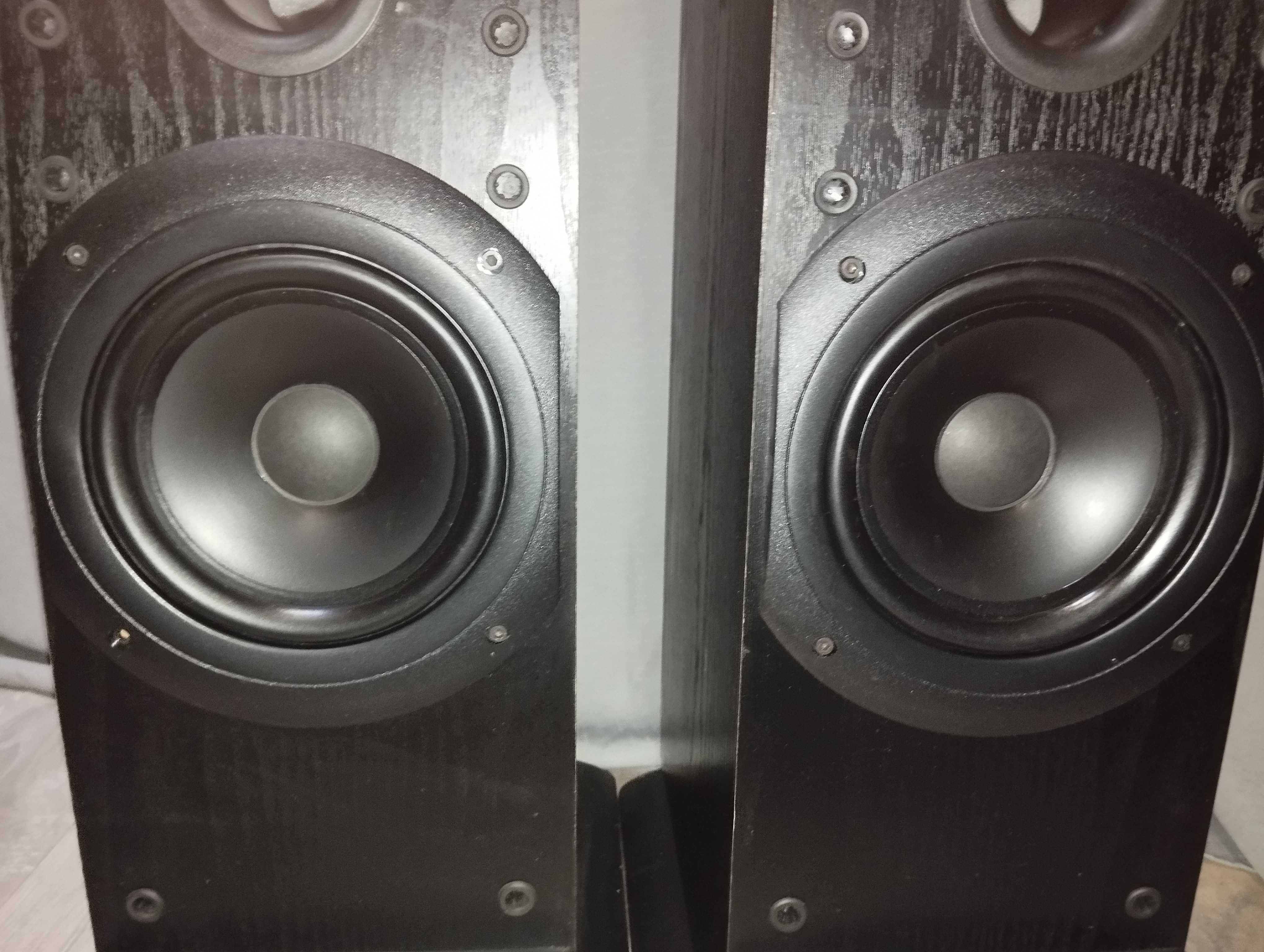 KEF Q70 - Kolumny podłogowe Hi-Fi z technologią Uni-Q
