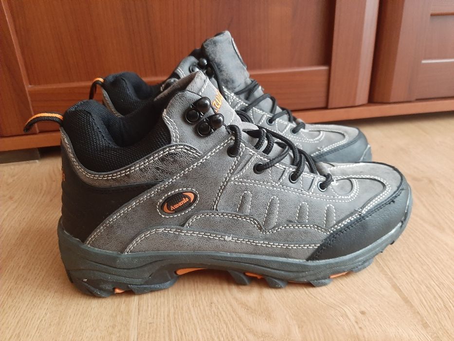 Buty męskie ocieplane zimowe typu trekingi