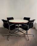 Raríssimo Conjunto Eames x Vitra x Bentley