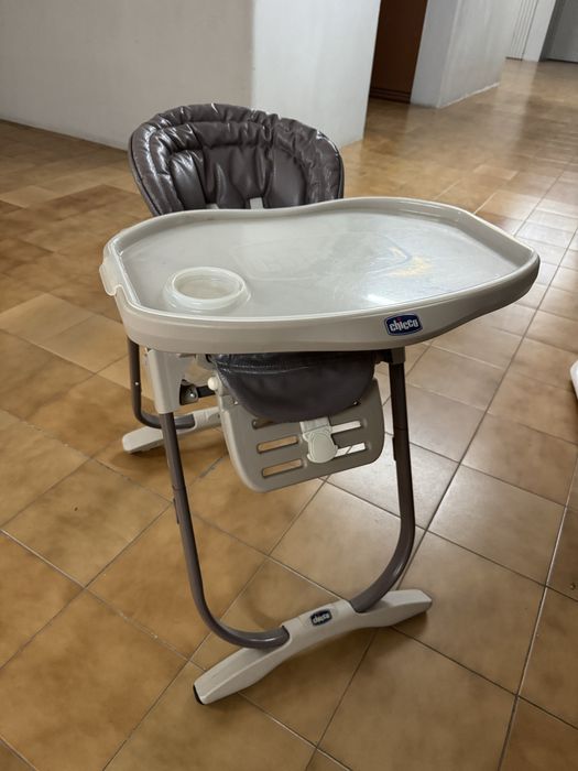 Cadeira de refeição Chicco Polly Magic