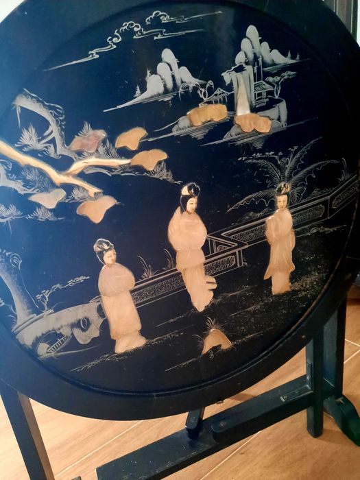 Mesa de apoio,  redonda oriental