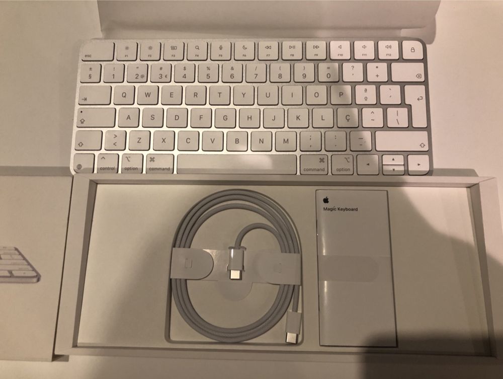 Apple Magic Keyboard Bluetooth Teclado