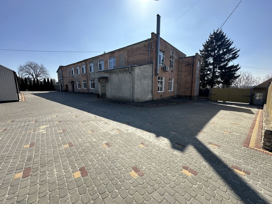 Здається в оренду виробниче приміщення.