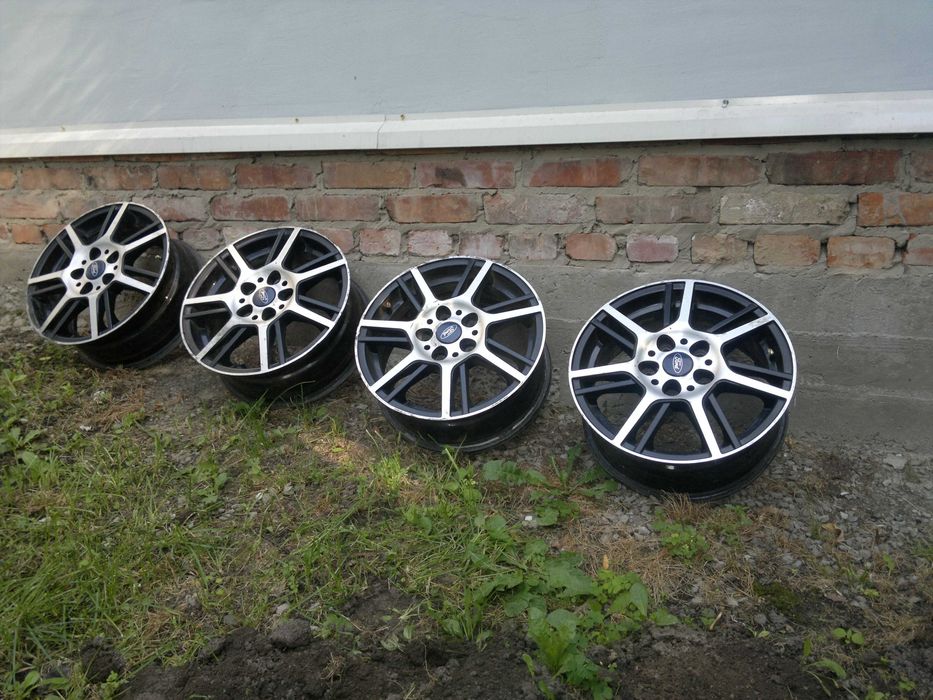 Литые диски Ford Focus R15 в отличном состоянии