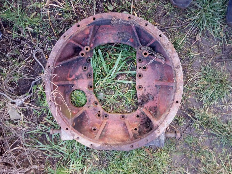 Fendt 610 i 611 obudowa sprzęgła kryza 612 MWM i 614 silnika 600