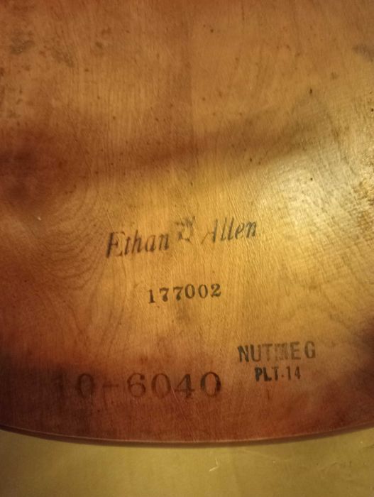 Cadeiras ethan allen madeira maciça em muito bom estado