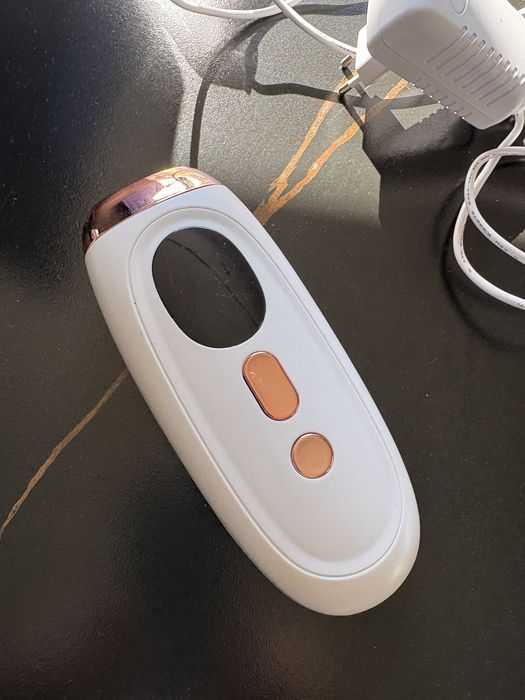 Depilator laserowy