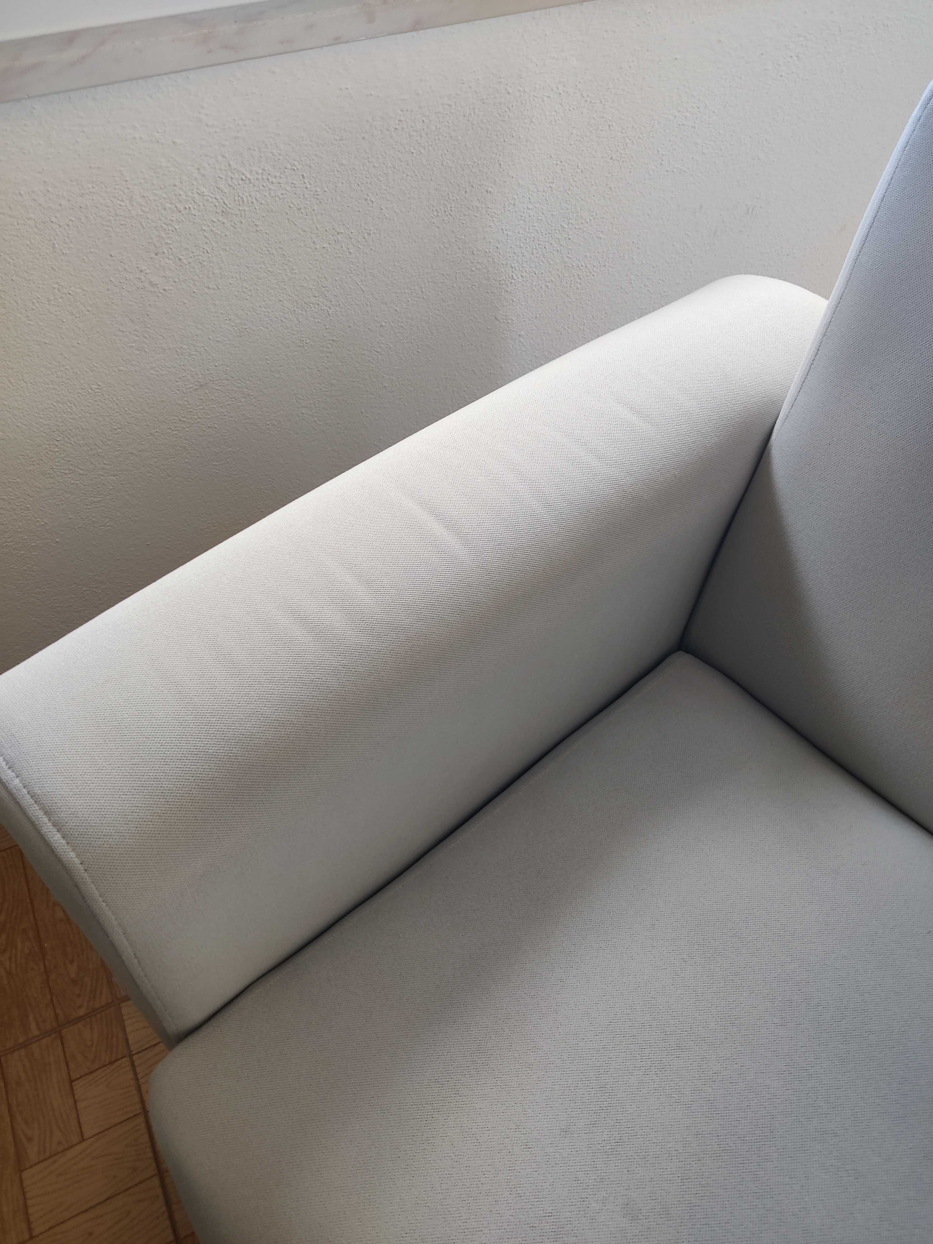 Sofá-cama de 3 lugares em cinzento