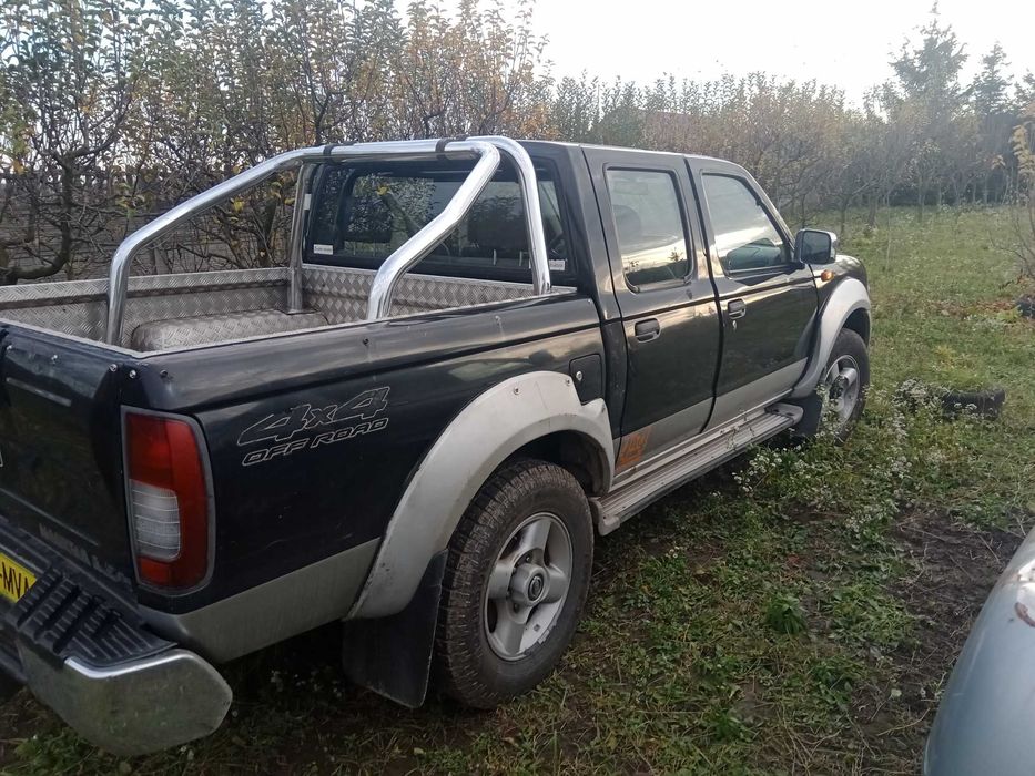 продам Nissan Navara 2.5