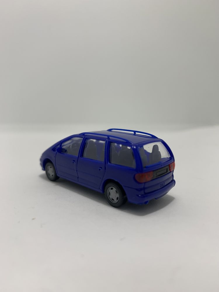 Volkswagen Sharan da Wiking escala H0 1/87