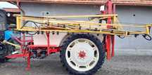 Прицепной опрьіскиватель себесо getrokken 3000L spuit
