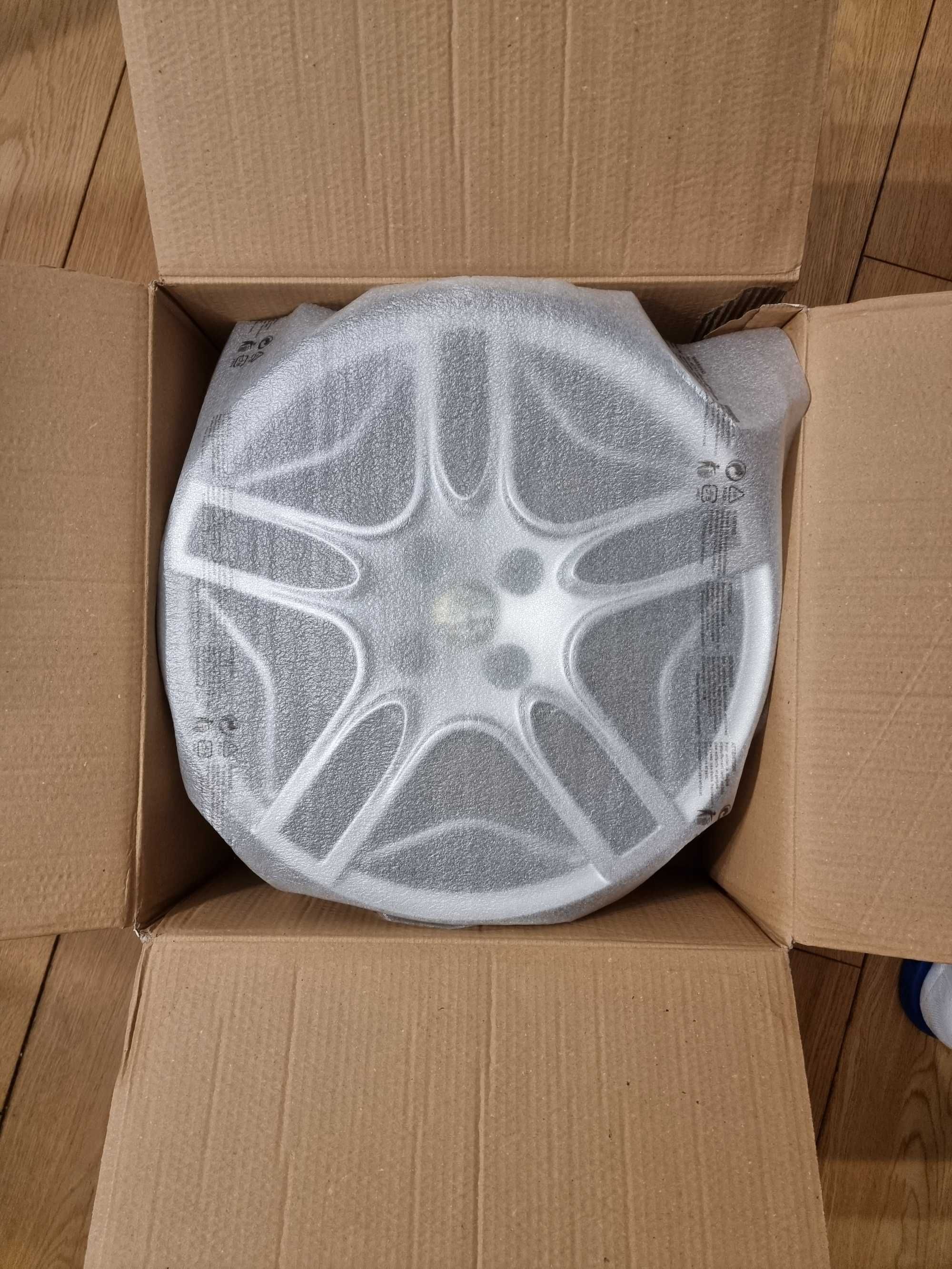 Felgi alu 2 sztuki  16" NOWE oryginalne Alfa Romeo Mito Fiat 4x98 ET39