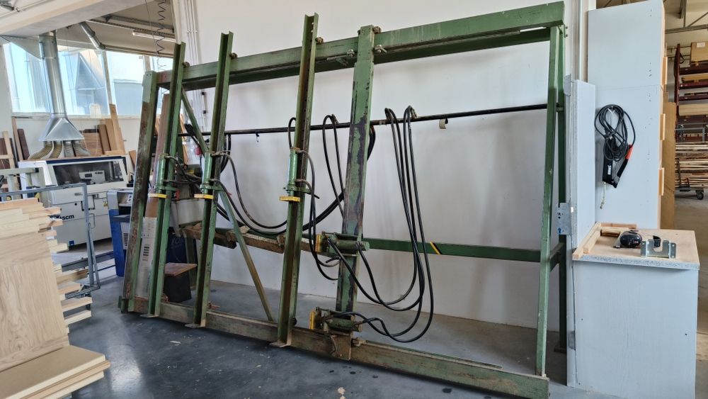 Prasa 4-y dociski pionowe hydrauliczna ramowa do klejenia ram okien dr