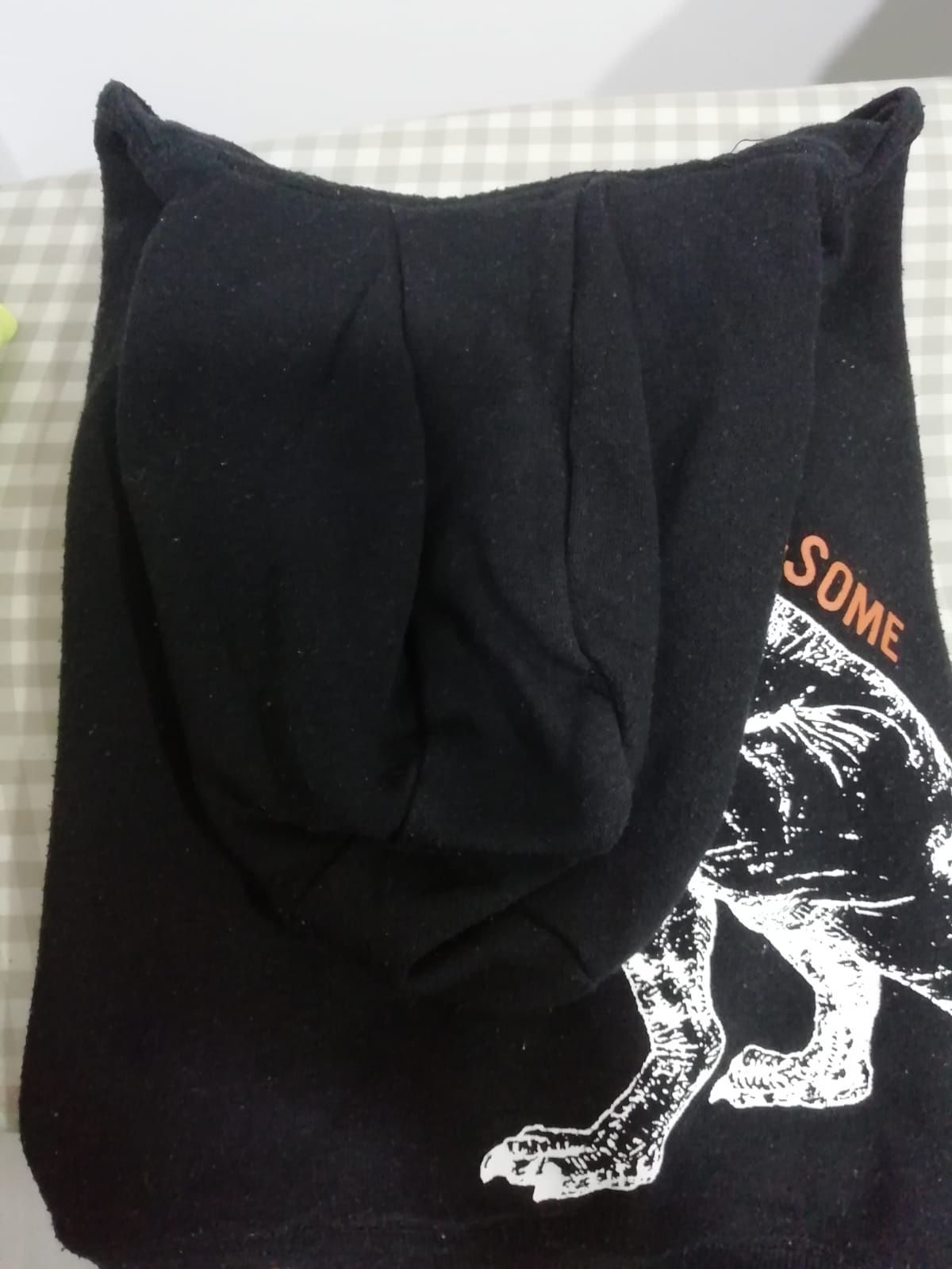 Vende se conjunto  de roupa para menino